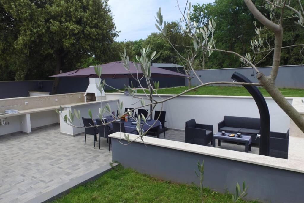 פיישצ'נה אובלה Apartment In Park Forest Soline Near The Sea מראה חיצוני תמונה