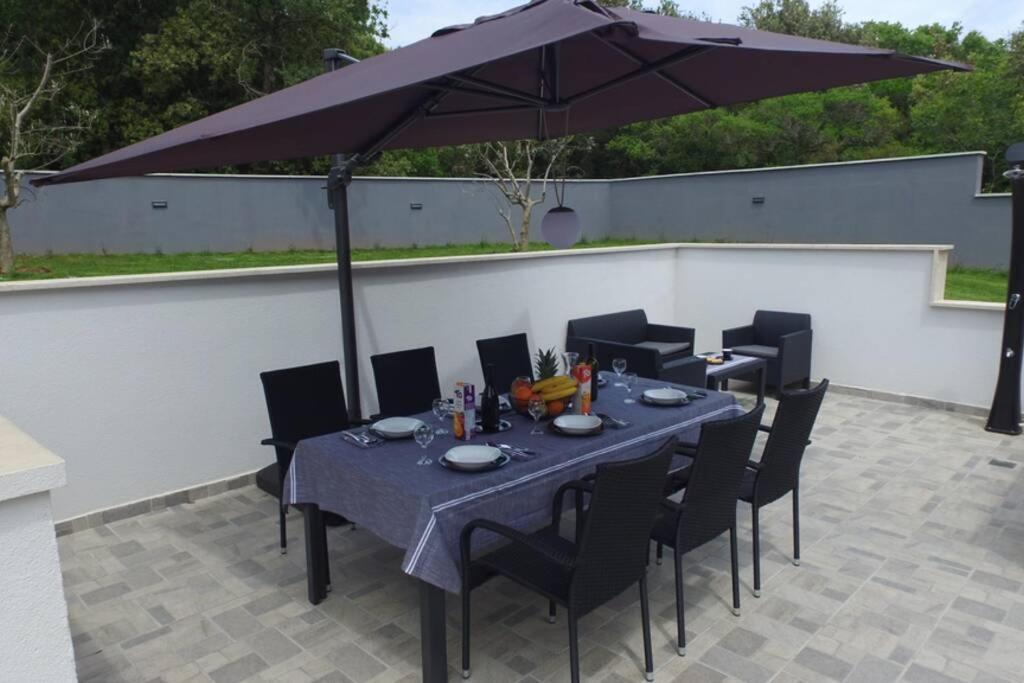 פיישצ'נה אובלה Apartment In Park Forest Soline Near The Sea מראה חיצוני תמונה