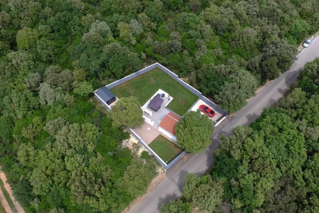 פיישצ'נה אובלה Apartment In Park Forest Soline Near The Sea מראה חיצוני תמונה